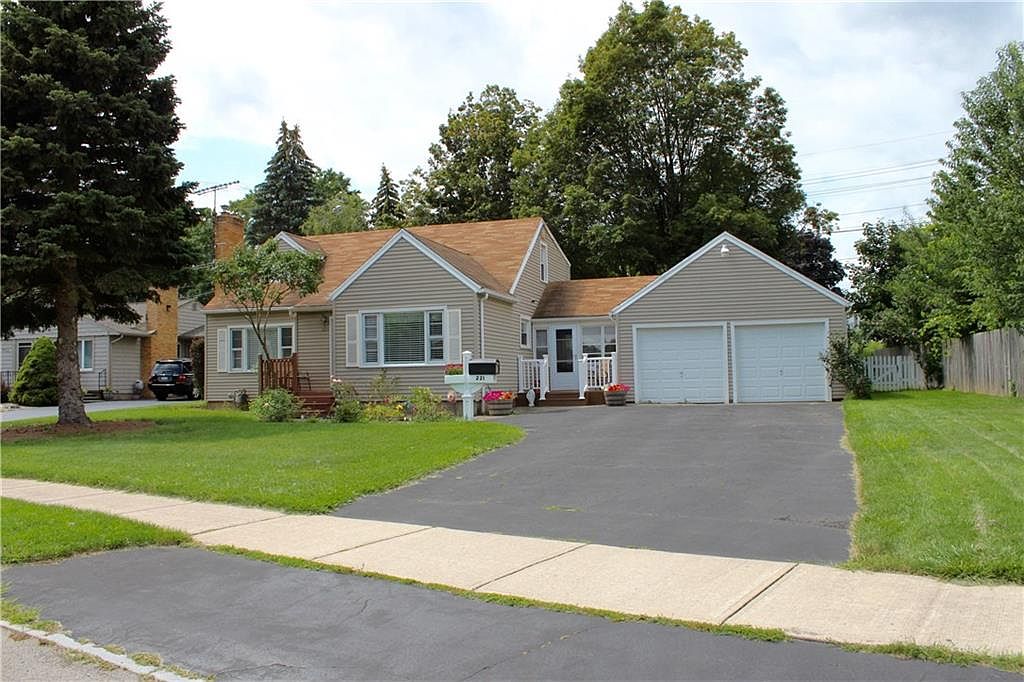 221 Shelford Rd, Rochester, NY 14609 Zillow