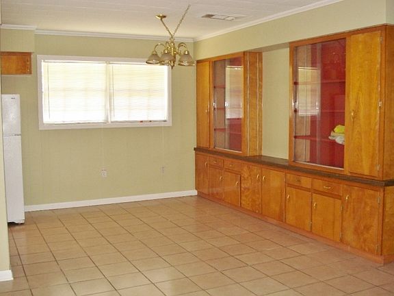4th image of 209 Notre Dame Dr
