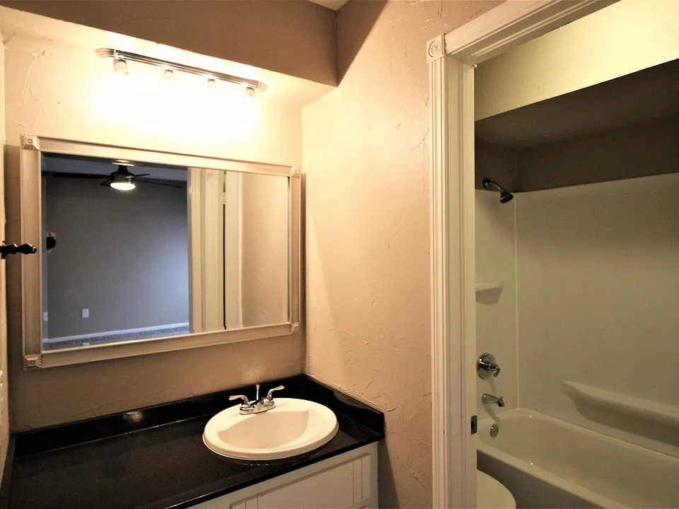 1315 W Gemini Rd