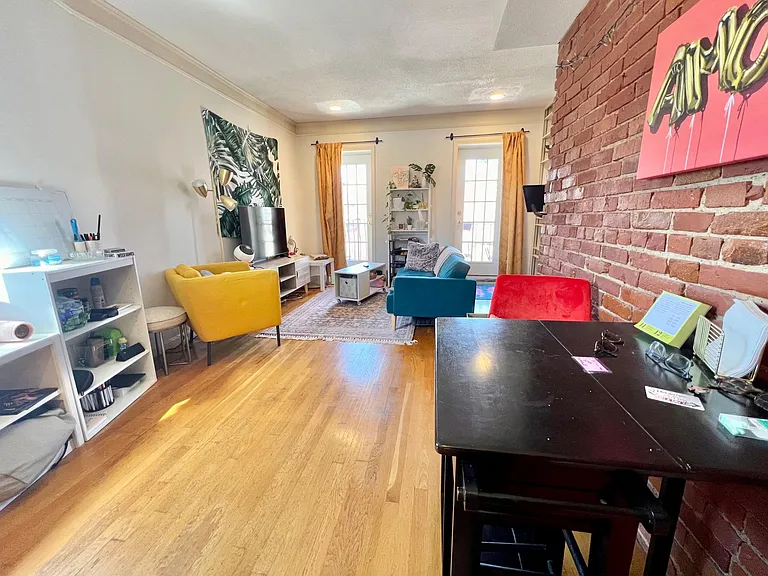 187 North St #8 — Photo 5
