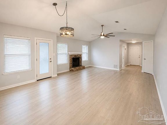 3rd image of 3250 Braxton Cir