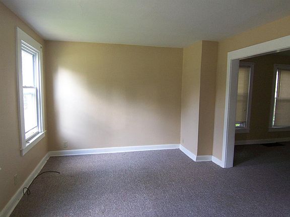 3rd image of 719 Kirkwood Blvd