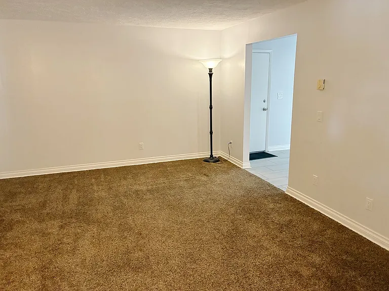 2180 Westcliff Dr — Photo 7