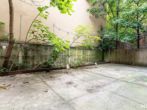 3rd image of 1073 Bedford Ave #1R