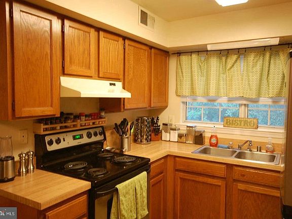4th image of 7746 New Providence Dr APT 96