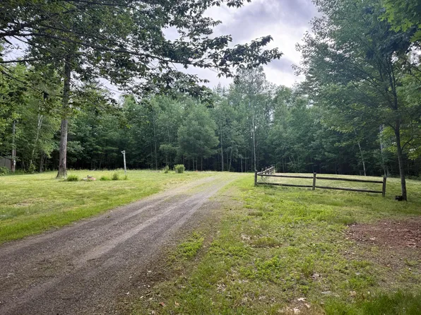 154 Morey Road, Kenduskeag, ME 04450