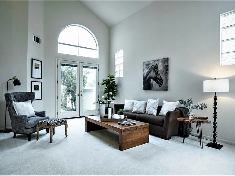 3233 Quail Hollow Dr #1 — Photo 1