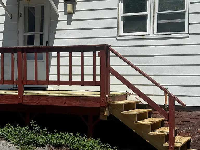 46 Vineyard Ave — Photo 1