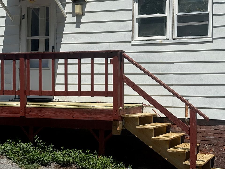 1st image of 46 Vineyard Ave
