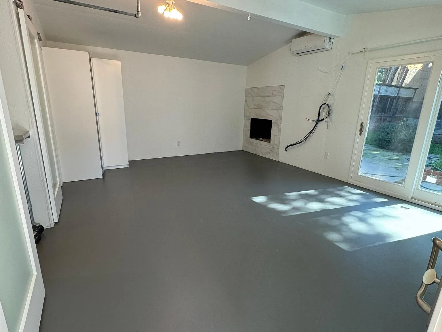 Studio, $2,750 — Photo 2