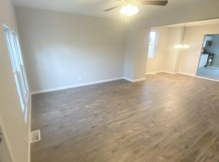 141 Walnut Ave, Lindenwold, NJ 08021