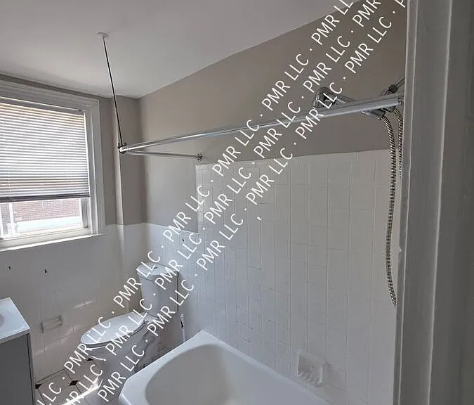 4344 Vista St #1 — Photo 23