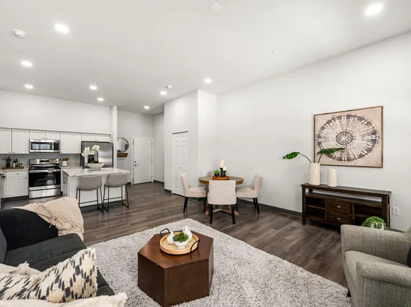 Paradise Oaks Luxury Senior Living, 12301 3rd St #1B-1Ba-992Sqft, Yucaipa, CA 92399