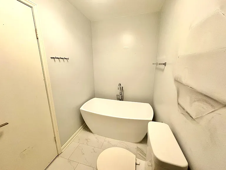 2323 Bering Dr #2 — Photo 33