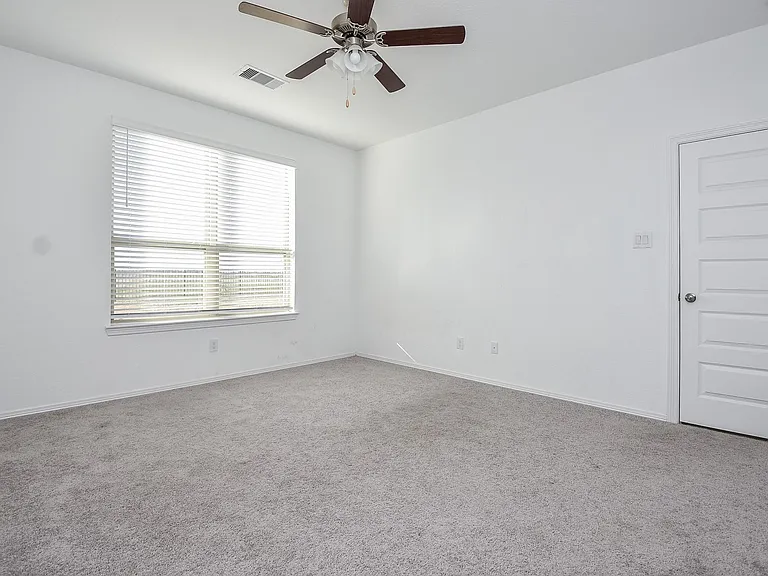 5715 Aurora Greens Ln — Photo 17