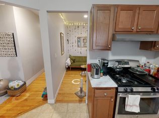 10 Pleasant St APT 3, Cambridge, MA 02139