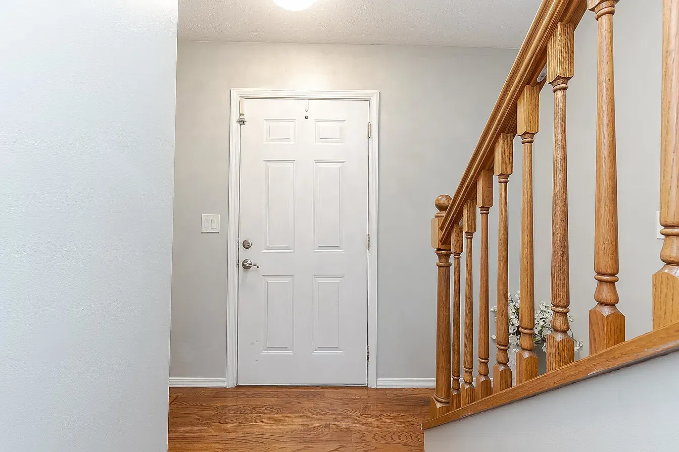4 bed, 2785 sqft, $2,799 — Photo 3