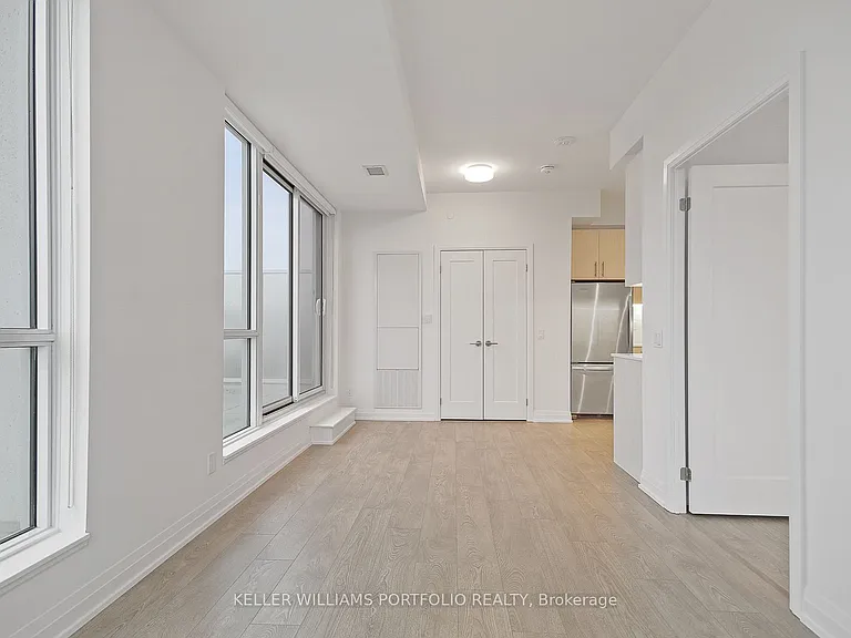 286 Main St #914 — Photo 16