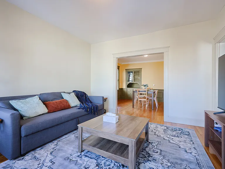 51 Whitten St #3 — Photo 2