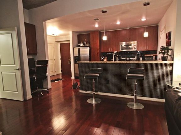 3rd image of 155 Court Ave #1201