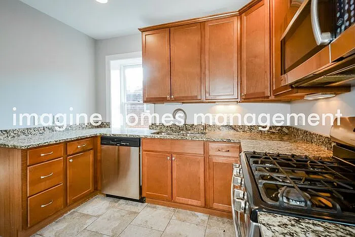 3325 Shenandoah Ave — Photo 5