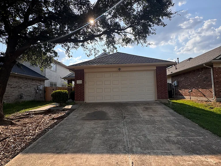 20023 Oland Way — Photo 1