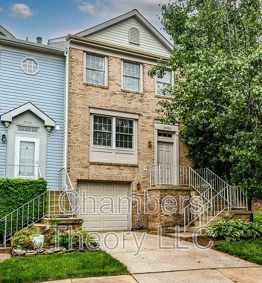 21929 Myrtlewood Sq — Photo 1