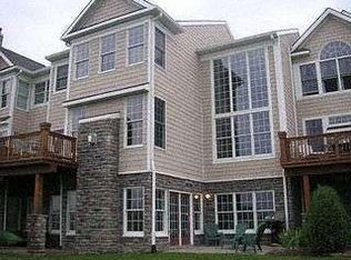 24955 Reeds Pointe Dr #1, Novi, MI 48374