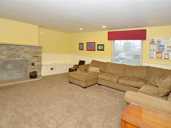 5th image of 6181 Berkinshaw Dr