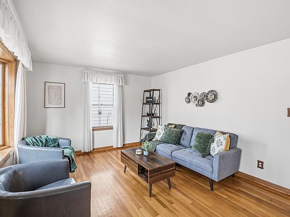 5th image of 344 Coolidge St