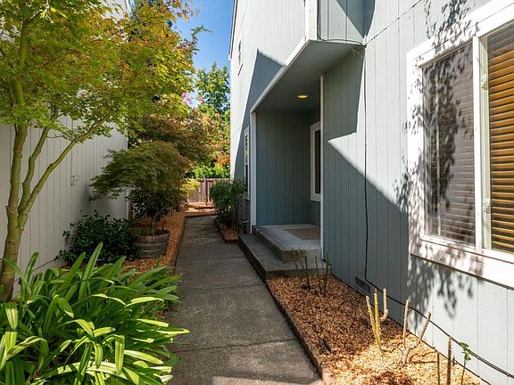 3rd image of 2319 Morningside Circle