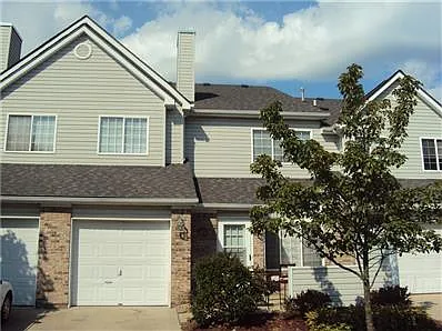 938 Prestwick Dr photo 1
