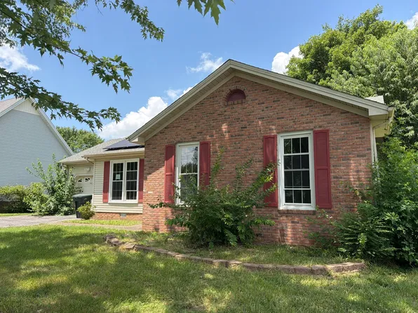 642 Winchester Dr, Hopkinsville, KY 42240