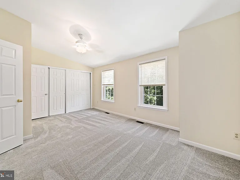 10511 Smithy Ct — Photo 11