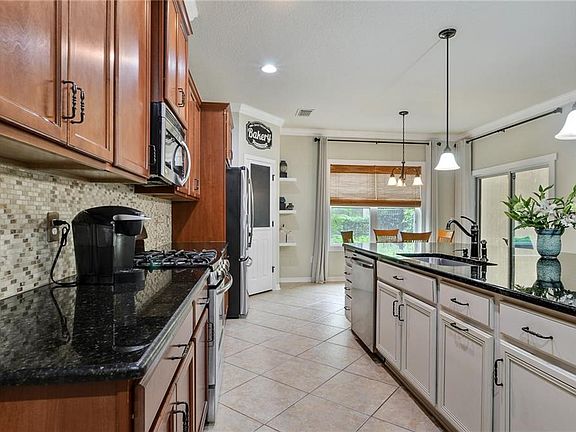 5th image of 5107 Sagecrest Dr