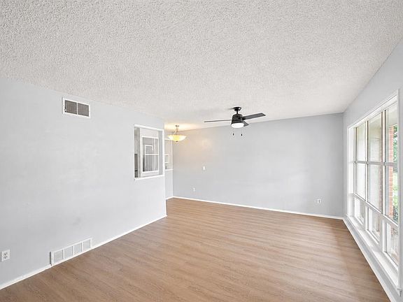 4th image of 1513 N Nicklas Ave