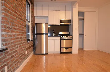 Rented by CITY SKYLINE REALTY INC