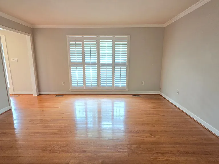 8201 Hensley Ct — Photo 4