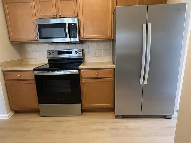 9825 Baywinds Dr #1302 — Photo 9