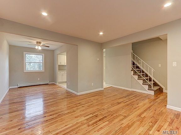 4th image of 14 Lynwood Ave