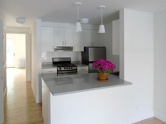 2nd image of 570 Park Pl #1