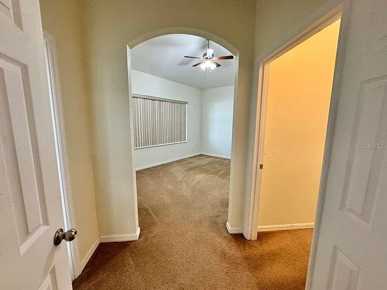 221 Towerview Dr E — Photo 10