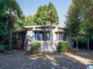 221 Wilcox Ln, Sequim, WA 98382