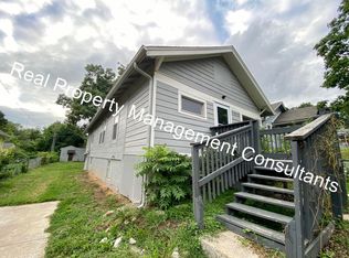1908 S Home Ave, Independence, MO 64052