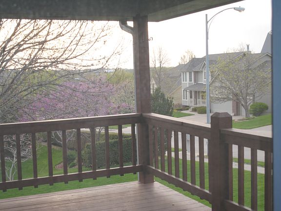 4th image of 5710 S 166th St