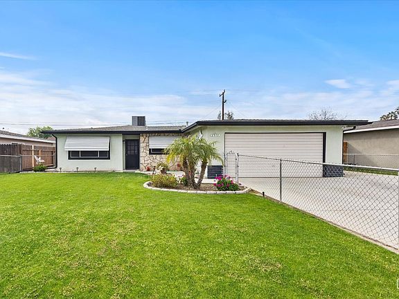 3rd image of 2313 Akers Rd