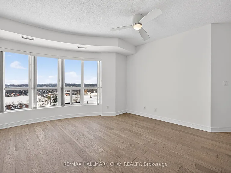 2 Toronto St #1205 — Photo 25