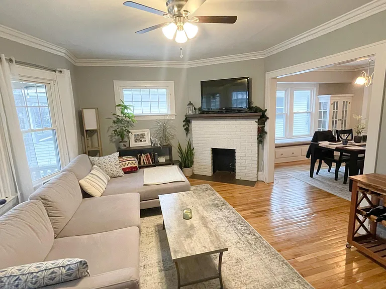 18710 Sloane Ave — Photo 1