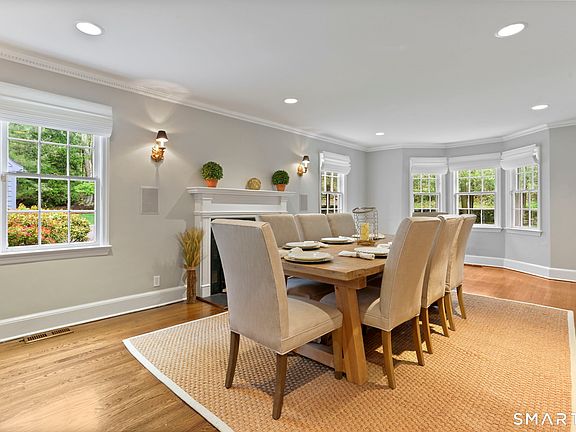 4th image of 49 Weed Avenue