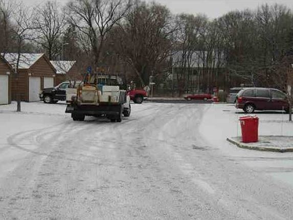 2nd image of 2453 Crestwood Dr
